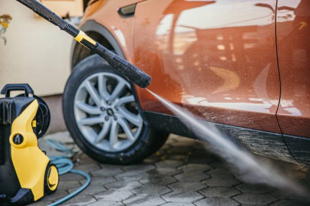 Best Pressure Washing Driveway  in Chilton, WI